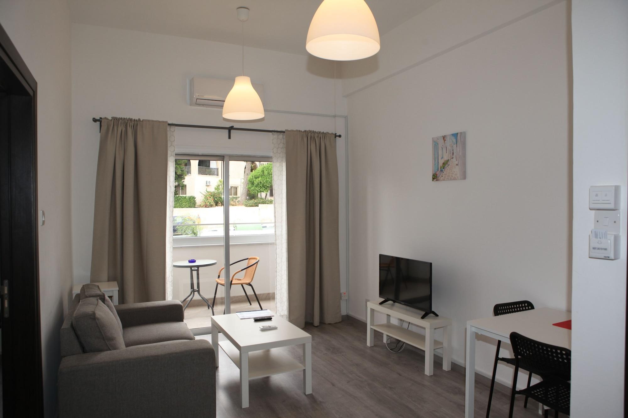 Polyxeni Hotel Apartments Limassol Exterior foto
