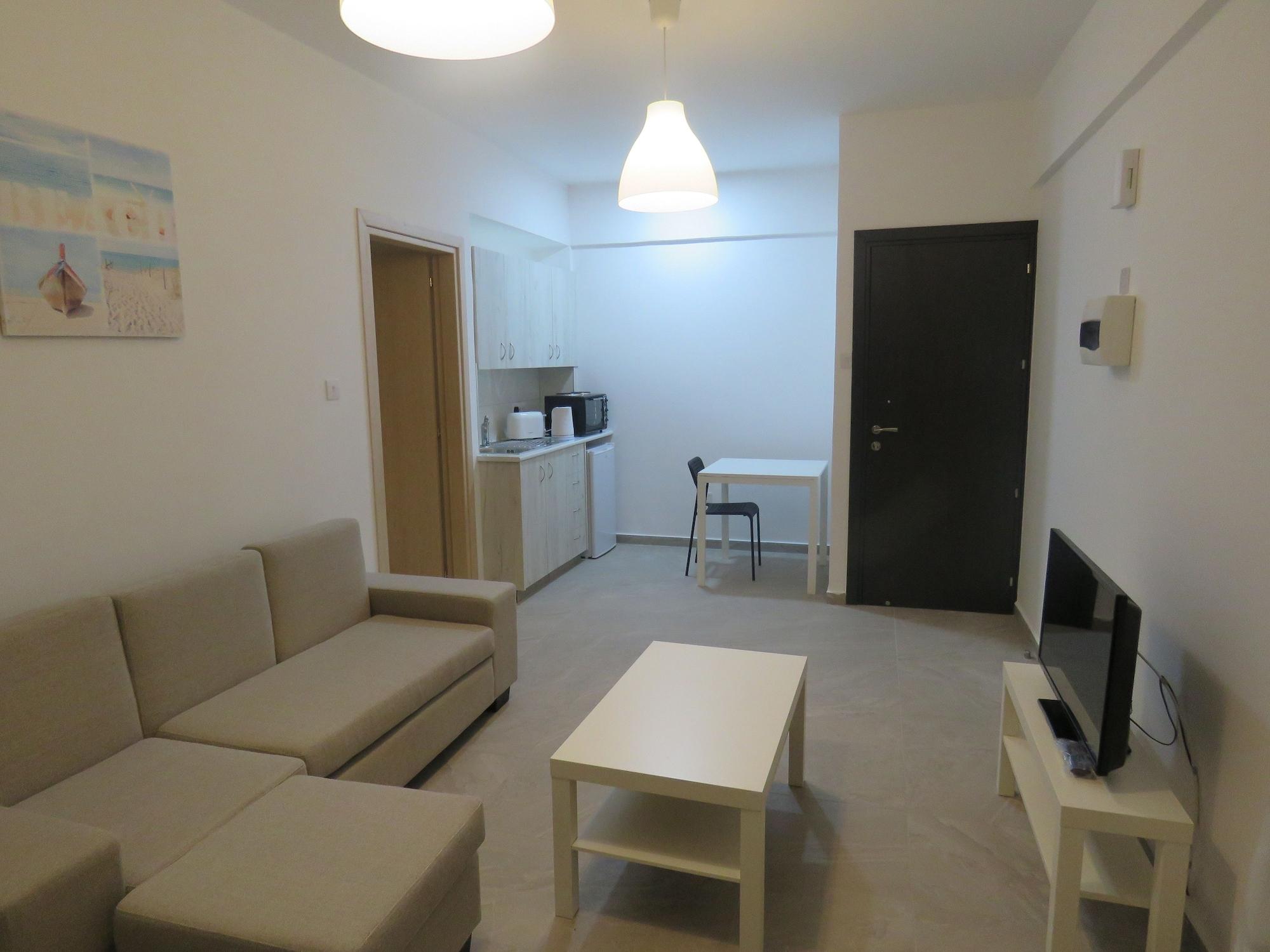Polyxeni Hotel Apartments Limassol Exterior foto