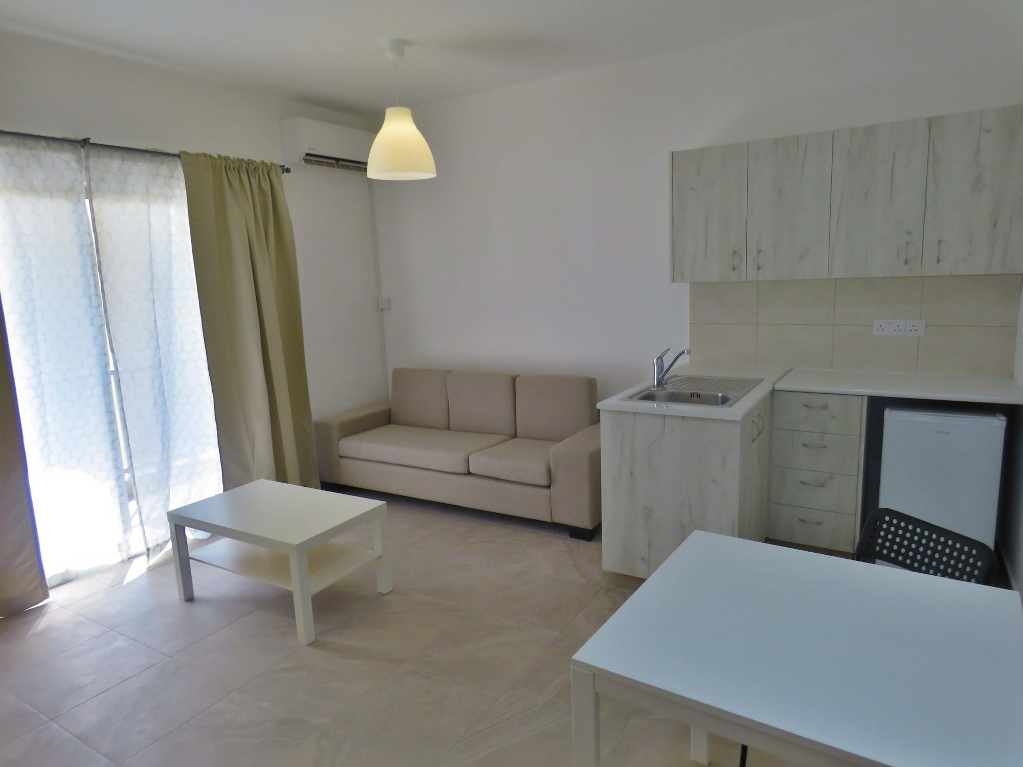 Polyxeni Hotel Apartments Limassol Exterior foto