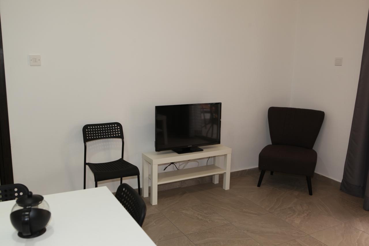 Polyxeni Hotel Apartments Limassol Exterior foto