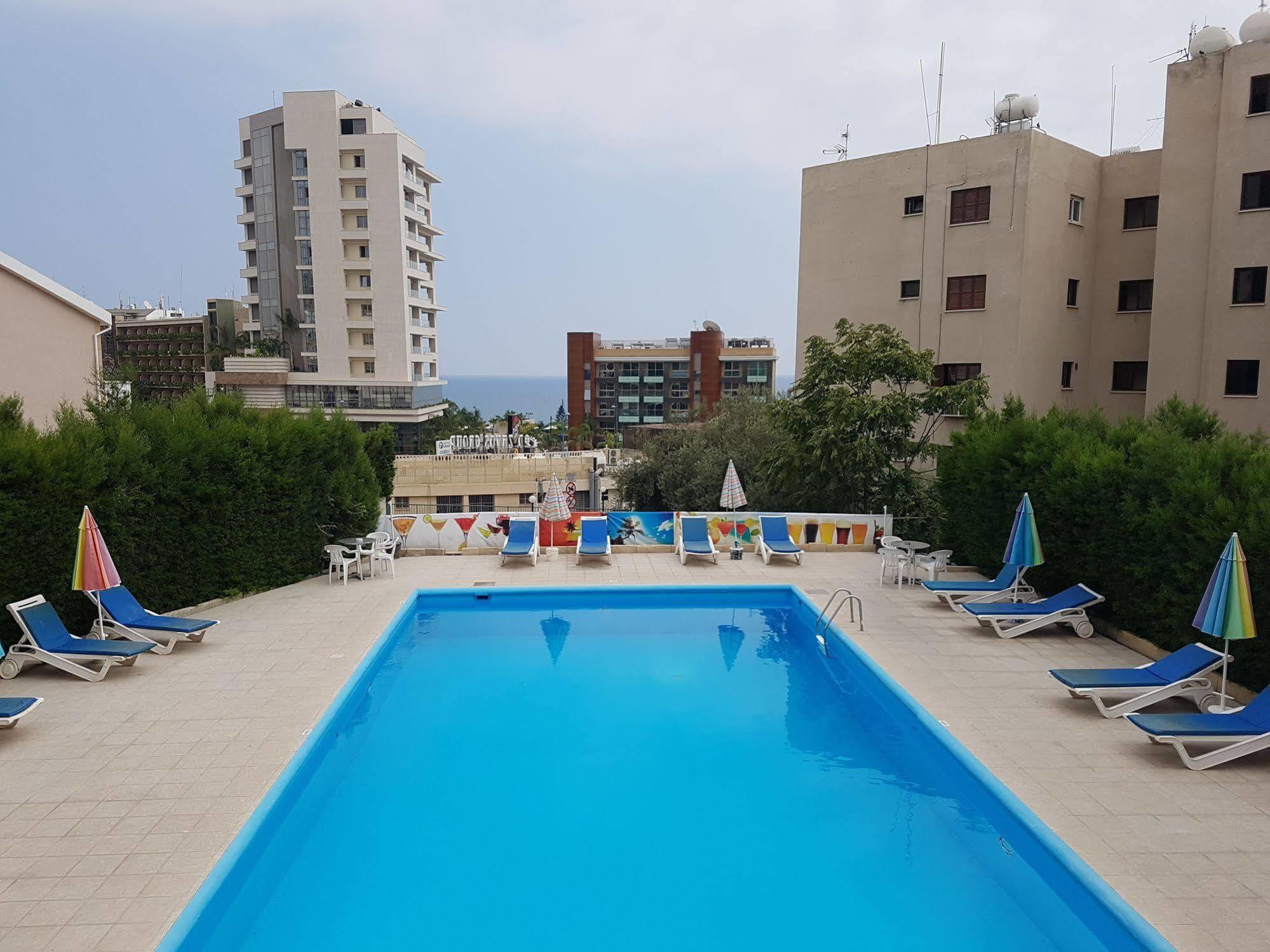 Polyxeni Hotel Apartments Limassol Exterior foto